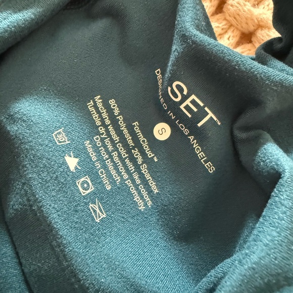 Set active teal formcloud Set - Picture 3 of 3